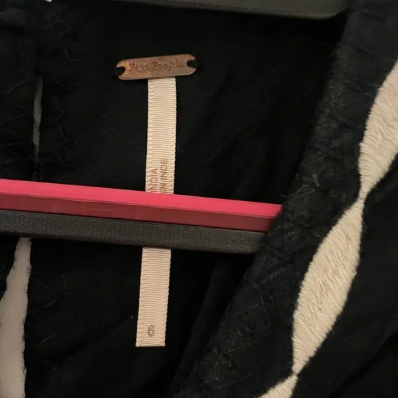 NWT FREE PEOPLE “birds of a feather” black and white embroidered mini dress SZ 6 - Picture 9 of 9